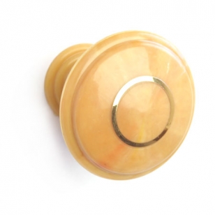 Ручка-кнопка Уфа РК (25) с золотой каймой пластик светлое дерево