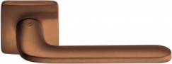 Дверная ручка на квадратном основании COLOMBO Roboquattro S ID51RSB-VM матовый винтаж