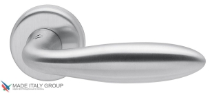 Дверная ручка на круглом основании COLOMBO Mach CD81RSB-CM матовый хром