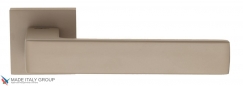 Дверная ручка на квадратном основании Fratelli Cattini 